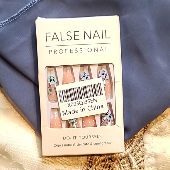 ⭐️ Easter Theme False Nail Profesional DO - IT - YOURSELF 24pcs - Picture 1 of 8